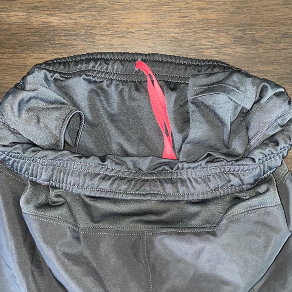 The North Face running shorts size small - Picture 7 of 7